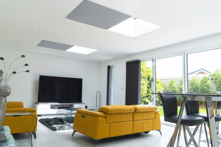 Lantern roof blinds